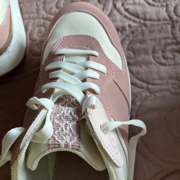 UGG Sneakers ReTrainer - Picture 5 of 7